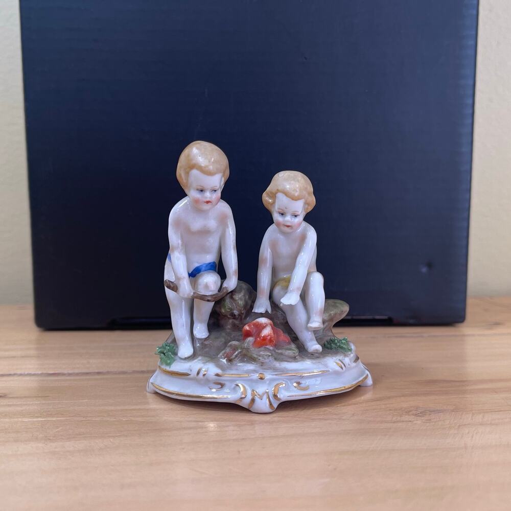 Antiq Goebel Pre-Hummel TMK-1 Cherub Figurine Harvesting Campfire Children  WG
